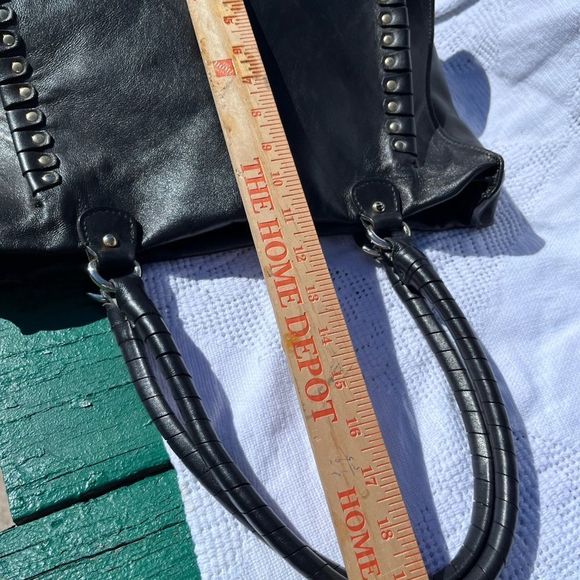 CAVALCANTI LEATHER SHOULDER BAG - Picture 14 of 16